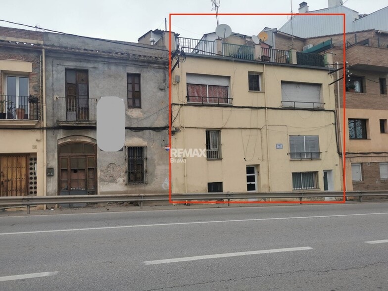 Edificio residencial en Cardedeu, Barcelona en venta - Foto del edificio - Imagen 3 de 15