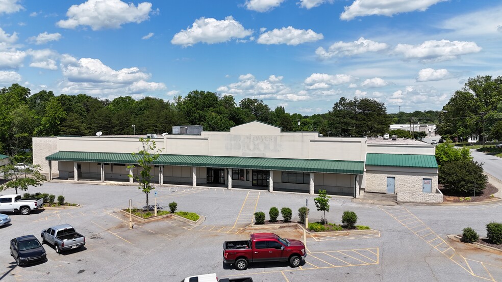 535 Nelson St, Kernersville, NC en venta - Foto del edificio - Imagen 1 de 11