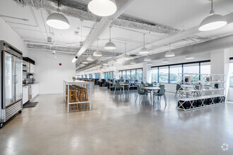 3000 S Robertson Blvd, Los Angeles, CA en alquiler Foto del interior- Imagen 2 de 17