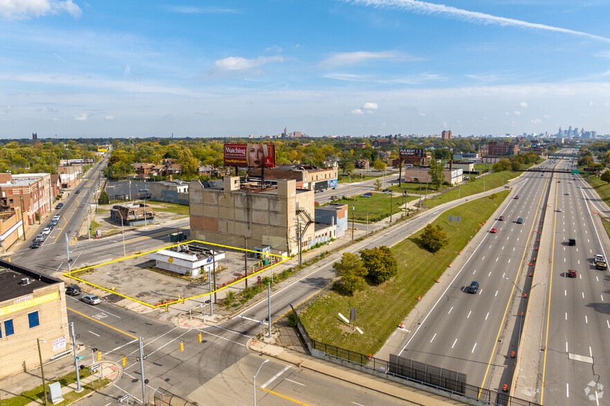 9137 Grand River Ave, Detroit, MI en venta - Foto del edificio - Imagen 2 de 9