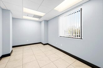 2227 N Federal Hwy, Hollywood, FL en alquiler Foto del interior- Imagen 2 de 4