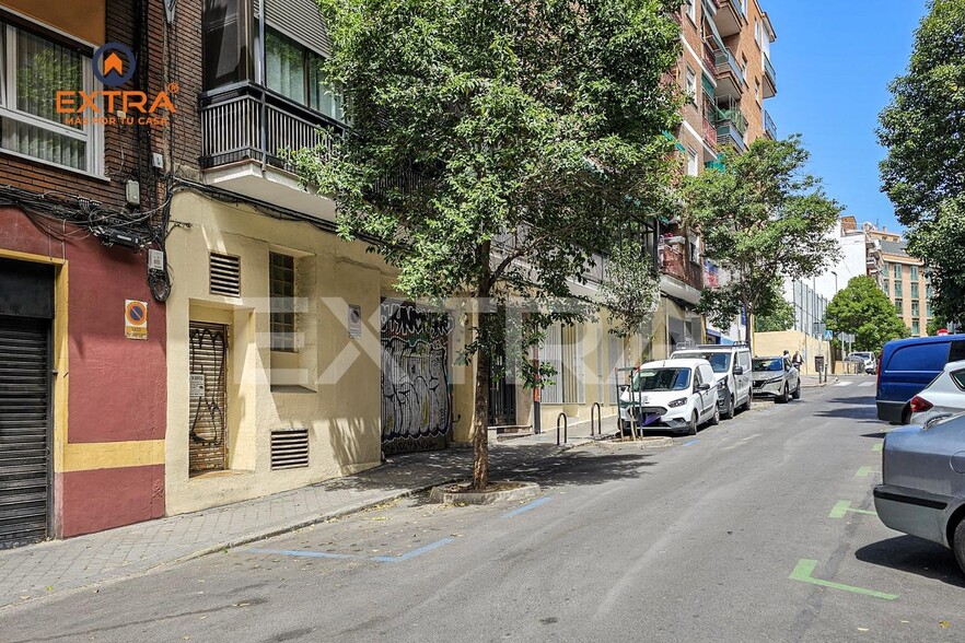 Edificio residencial en Madrid, Madrid en venta - Foto del edificio - Imagen 2 de 4