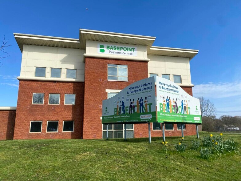 Aerodrome Rd, Gosport en alquiler - Foto del edificio - Imagen 2 de 15