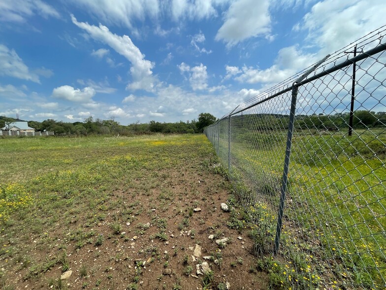 517 Cotton Gin Ln, Kerrville, TX en alquiler - Otros - Imagen 2 de 19