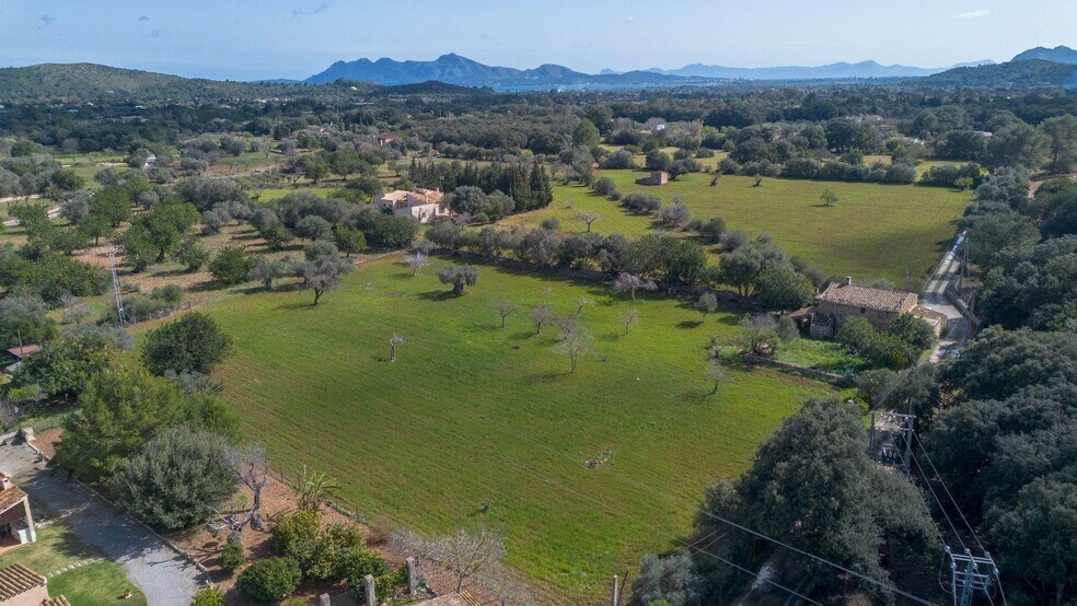 Terreno en Pollença en venta - Vista aérea - Imagen 2 de 46