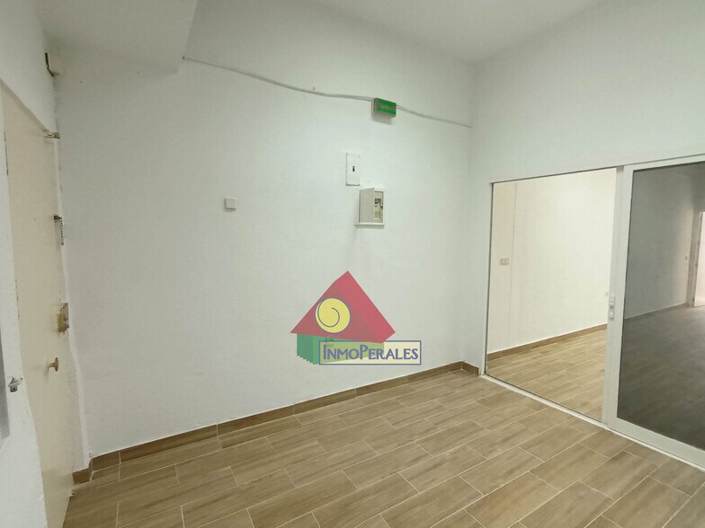 Local en Fuenlabrada, Madrid en alquiler - Foto del interior - Imagen 1 de 9