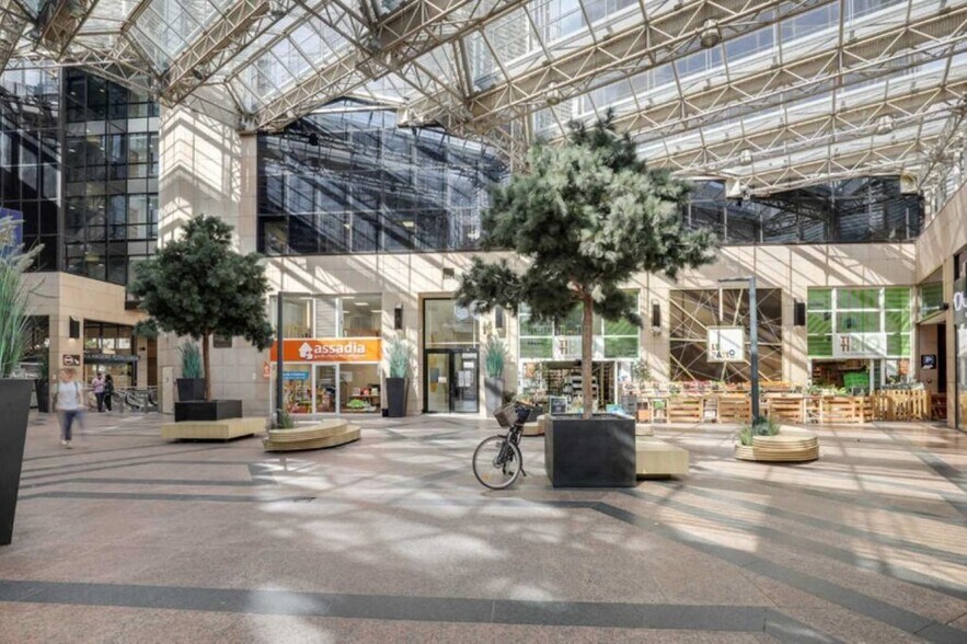 106 Avenue Albert 1er, Rueil-Malmaison en alquiler - Foto del edificio - Imagen 2 de 11
