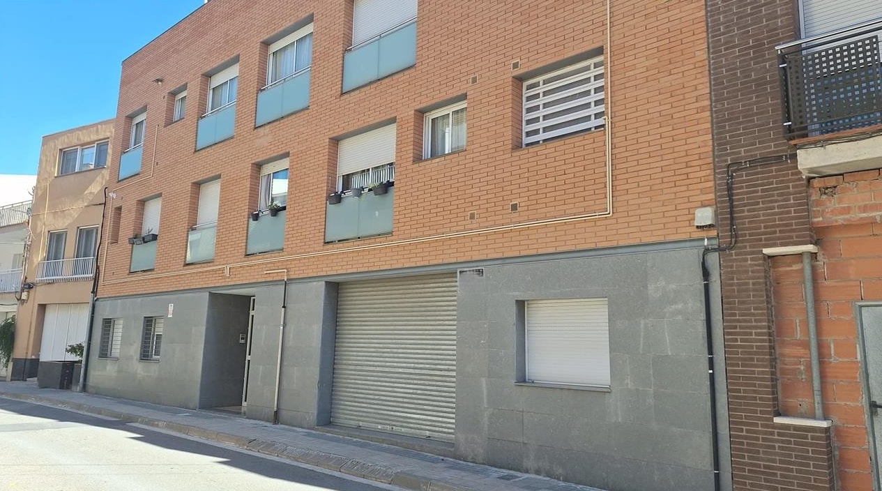 Santa Margarida de Montbui, BAR 08710 - Unidad Puerta 01 - - Foto del interior - Image 1 of 8