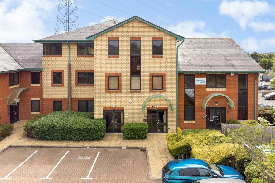 Smeaton Clos, Aylesbury en alquiler - Foto del edificio - Imagen 2 de 16