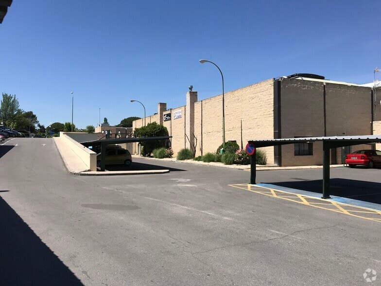 Carretera Majadahonda, KM 2600, Pozuelo de Alarcón, Madrid en venta - Foto del edificio - Imagen 2 de 9