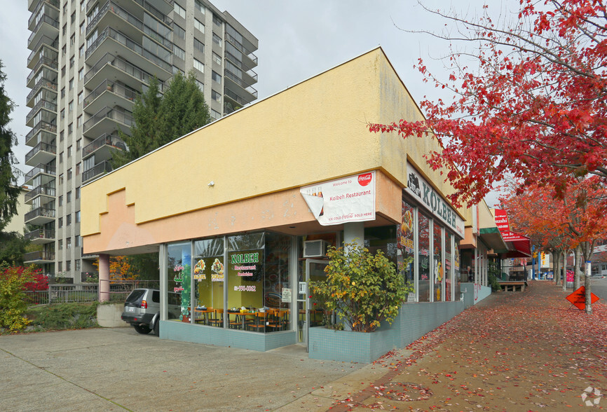 751 Lonsdale Av, North Vancouver, BC en venta - Foto del edificio - Imagen 1 de 4