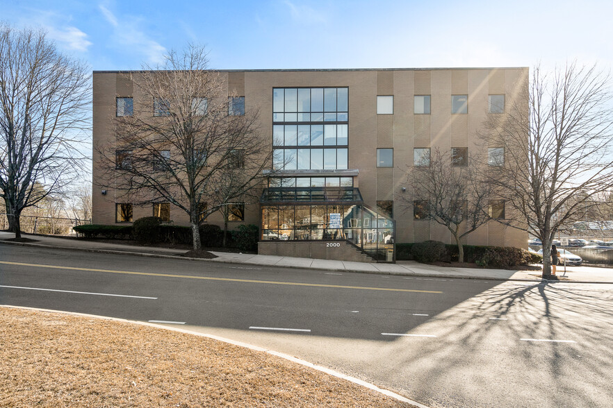 2000 Commonwealth Ave, Newton, MA en alquiler - Foto del edificio - Imagen 1 de 18