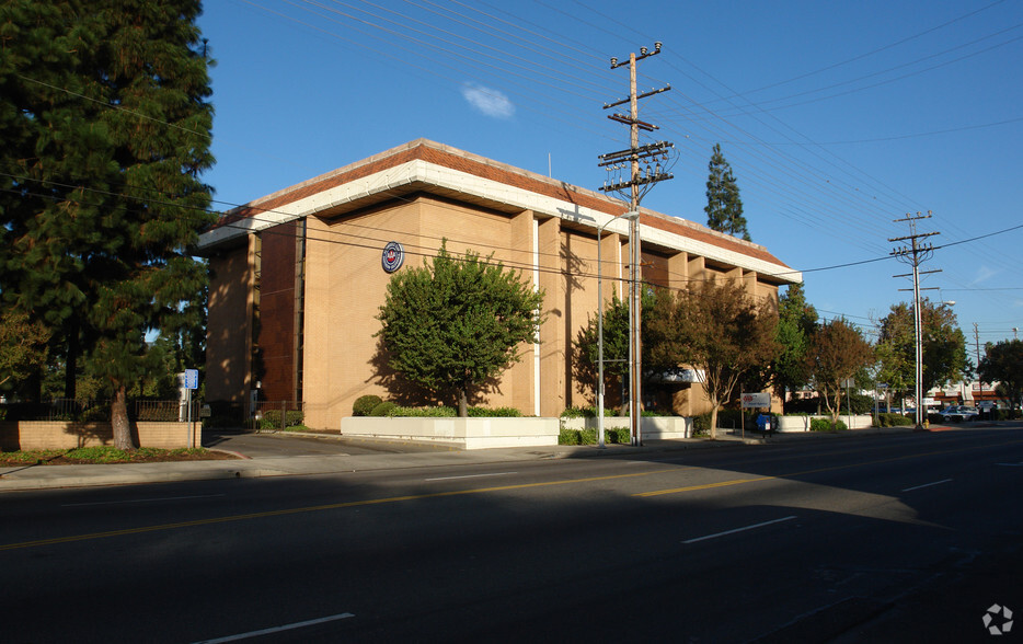 6725 Kester Ave, Van Nuys, CA en venta - Foto del edificio - Imagen 3 de 23