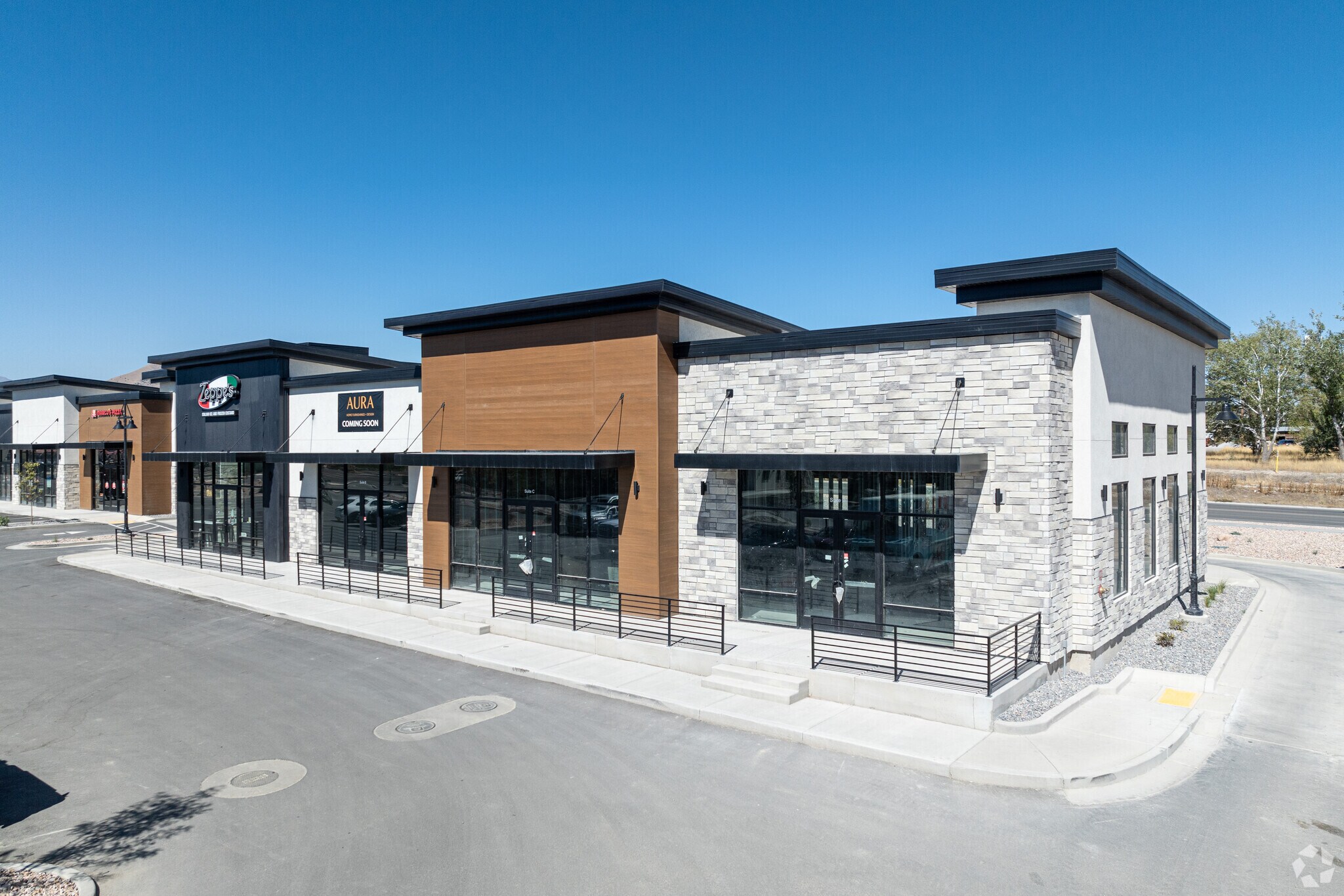 Steele Ridge Retail Center cartera de 9 inmuebles en venta en LoopNet.es Foto del edificio- Imagen 1 de 30