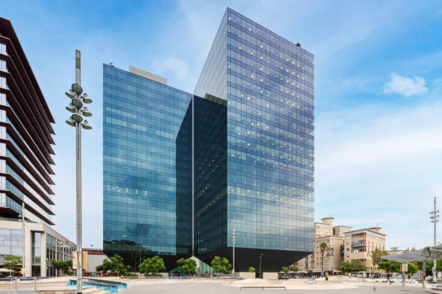 Passeig De La Zona Franca, 105, Barcelona, Barcelona en alquiler - Foto del edificio - Imagen 3 de 7