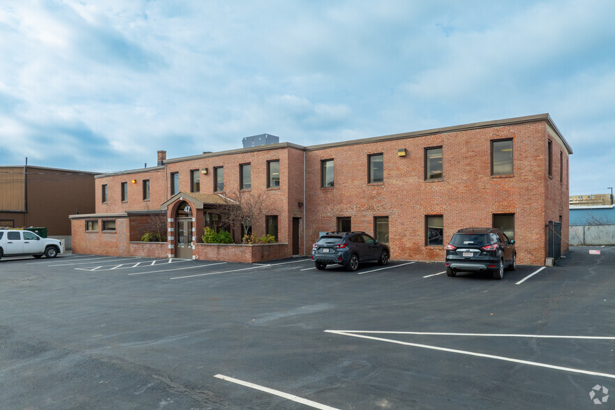 47 Hall St, Medford, MA en alquiler - Foto del edificio - Imagen 1 de 8