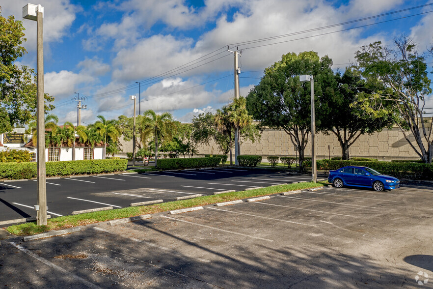 9090 W State Road 84, Davie, FL en alquiler - Foto del edificio - Imagen 2 de 5