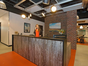 4100 W Alameda Ave, Burbank, CA en alquiler Foto del interior- Imagen 1 de 6