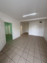 10418 S Prairie Ave, Inglewood, CA en alquiler Foto del interior- Imagen 2 de 8