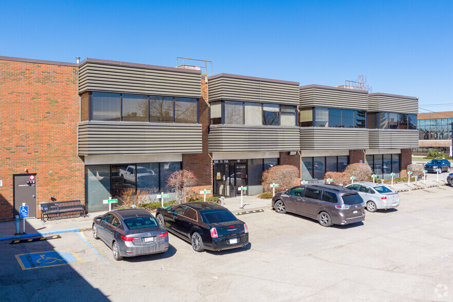 2115 27th Ave NE, Calgary, AB en alquiler - Foto del edificio - Imagen 1 de 5