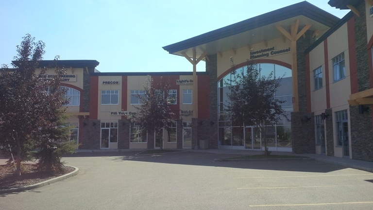 160 Broadway Blvd, Sherwood Park, AB en venta - Foto principal - Imagen 1 de 2