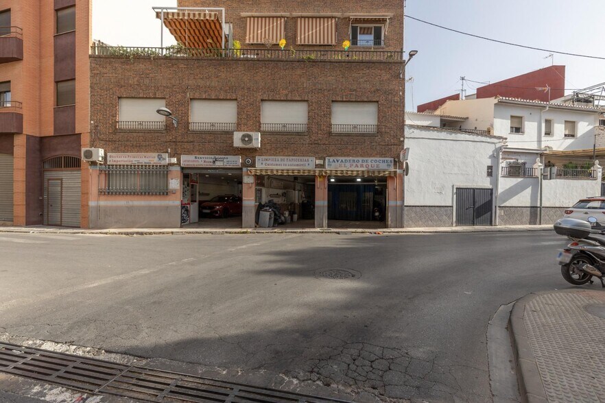 Local en Maracena, Granada en venta - Foto del edificio - Imagen 2 de 27