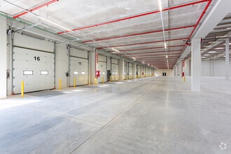 Calle Sierra de la Demanda, 51, Madrid, Madrid en alquiler Foto del edificio- Imagen 1 de 7