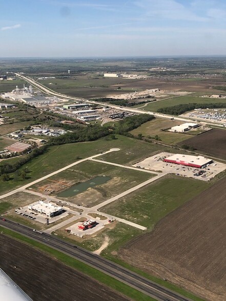 N Highway 77, Waxahachie, TX en venta - Foto del edificio - Imagen 2 de 9