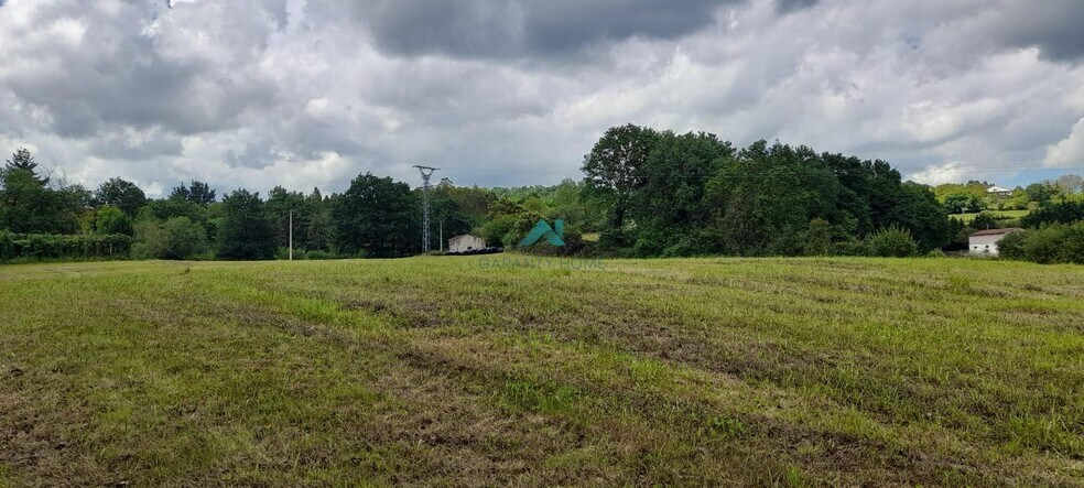 Terreno en Rasines, Cantabria en venta - Vista aérea - Imagen 2 de 4