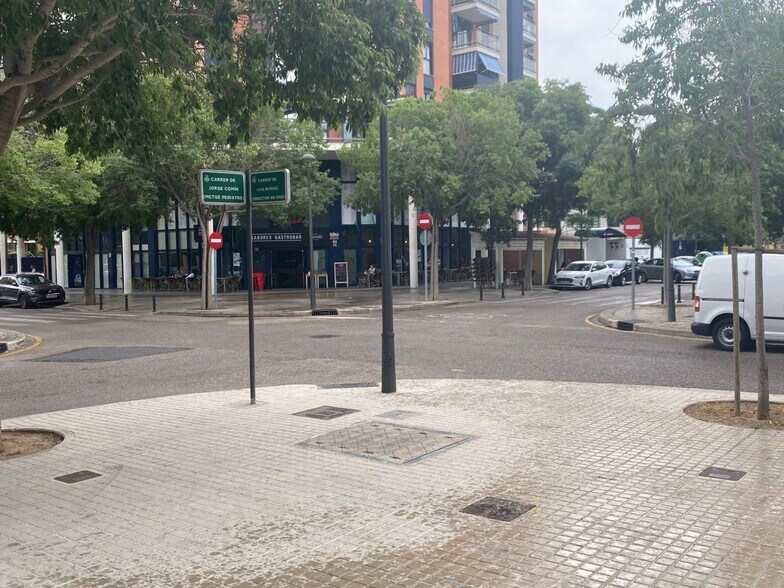 Local en València, Valencia en venta - Foto del edificio - Imagen 3 de 14