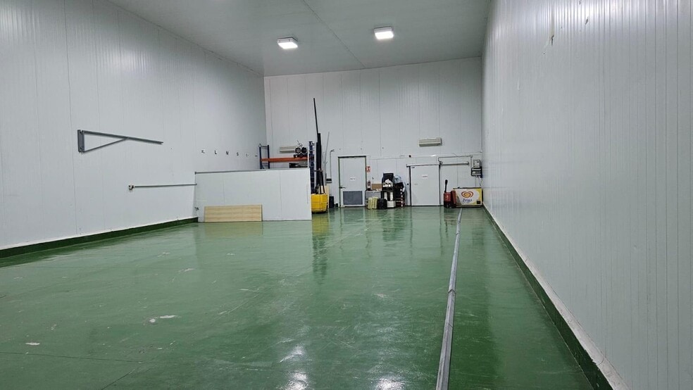 Nave en Colmenar, Málaga en venta - Foto del interior - Imagen 1 de 6