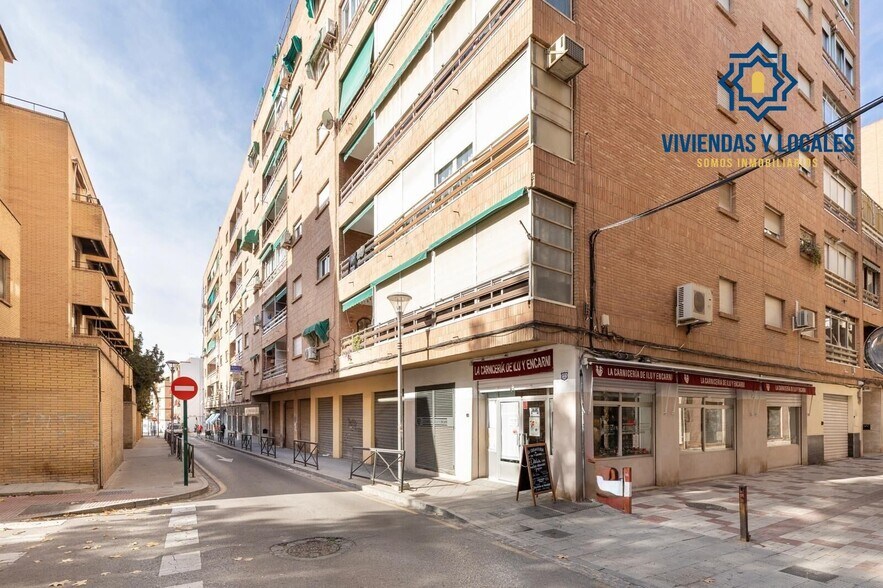 Calle Polo y Caña, 13, Granada, Granada en venta - Foto del edificio - Imagen 1 de 16