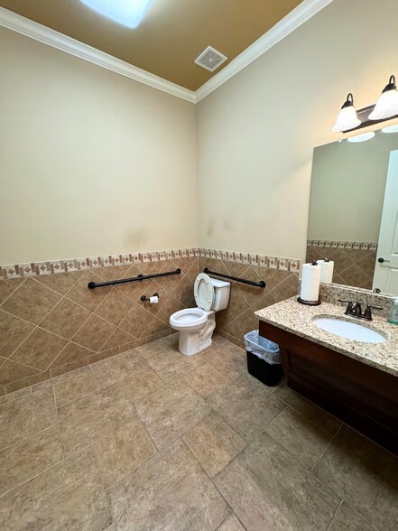 16510 Avenplace Rd, Tomball, TX en alquiler - Foto del interior - Imagen 3 de 10