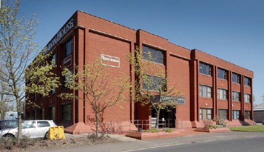 First Ave, Stockport en alquiler - Foto del edificio - Imagen 2 de 2