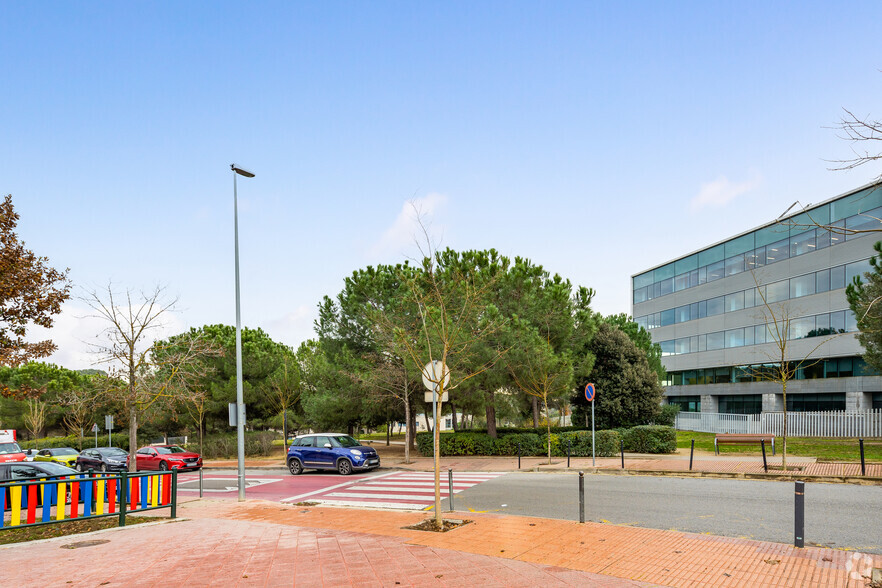 Plaça De Xavier Cugat, 2, Sant Cugat Del Vallès, Barcelona en alquiler - Foto del edificio - Imagen 3 de 5