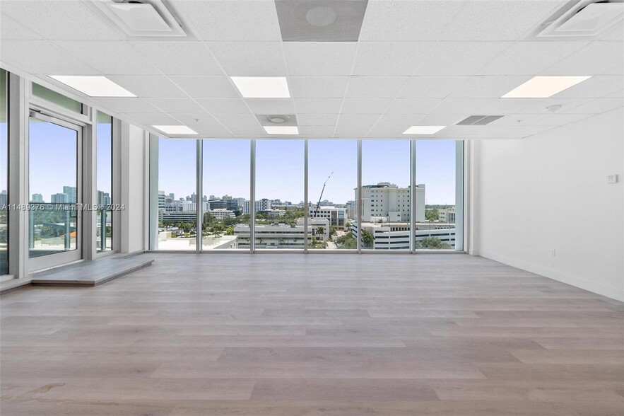 2820 NE 214th St, Aventura, FL en alquiler - Foto del interior - Imagen 2 de 25