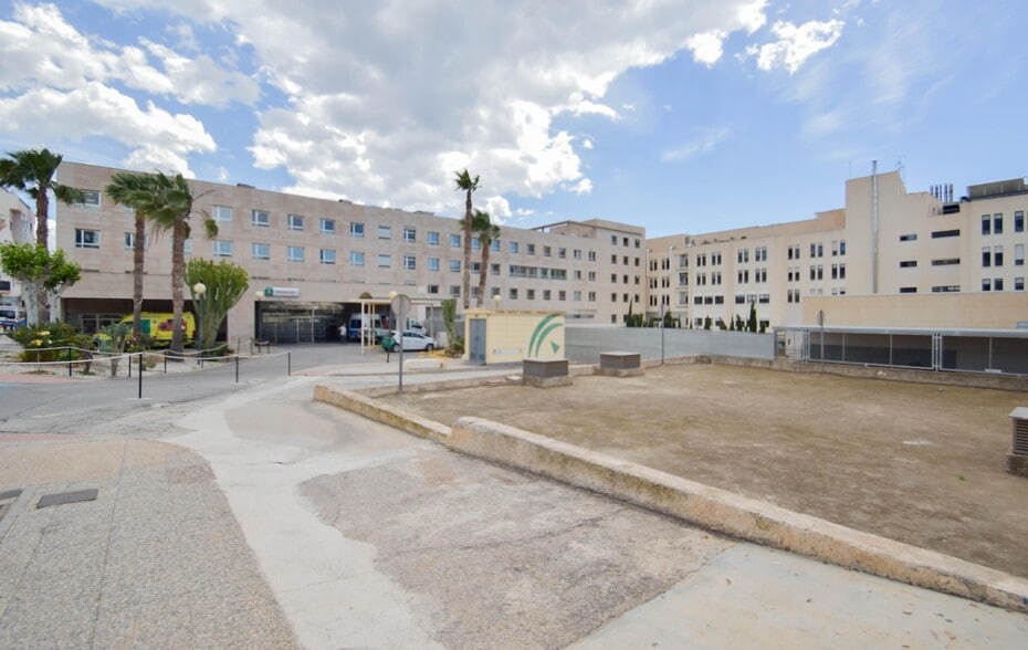 Calle Islas Bahamas, 98, Motril, Granada en venta - Foto del edificio - Imagen 2 de 18