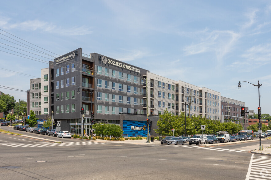 5661 3rd St NE, Washington, DC en alquiler - Foto principal - Imagen 1 de 42