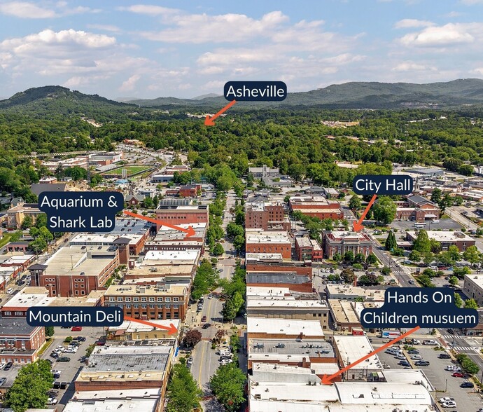 429 N Main St, Hendersonville, NC en alquiler - Vista aérea - Imagen 2 de 12