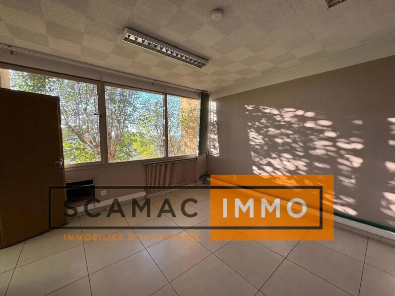 Terreno en Vitrolles en alquiler - Foto del edificio - Imagen 2 de 16