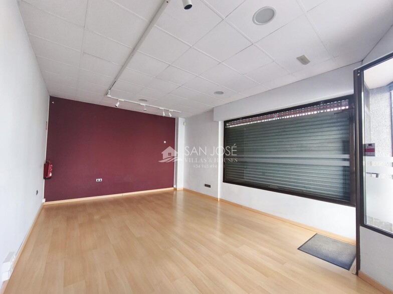 Local en Aspe, Alicante en alquiler - Foto del interior - Imagen 3 de 18