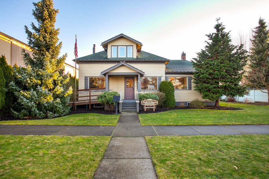 709 Grover St, Lynden, WA en venta - Foto del edificio - Imagen 2 de 35