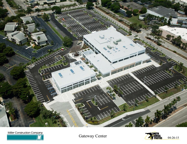 2000 NW 87th Ave, Doral, FL en alquiler - Foto del edificio - Imagen 3 de 18