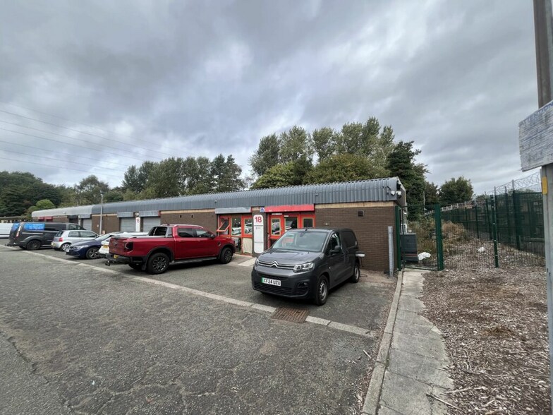 Aston Ct, Warrington en alquiler - Foto del edificio - Imagen 2 de 4