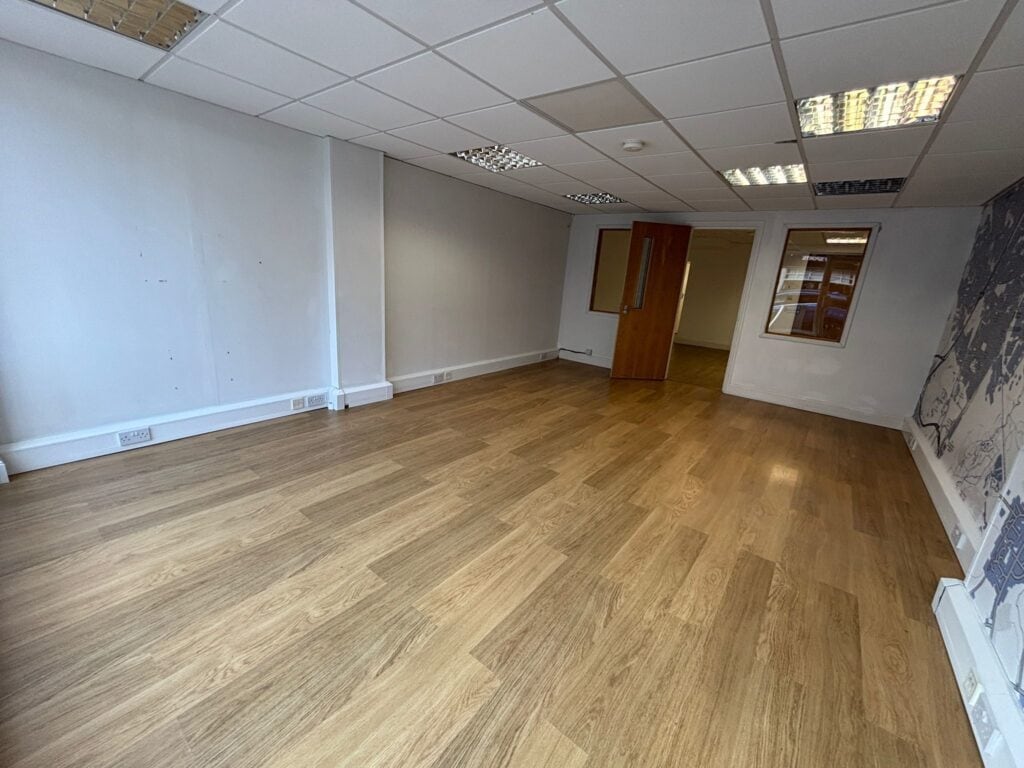 17 High St, Eastleigh en alquiler Foto del interior- Imagen 1 de 4