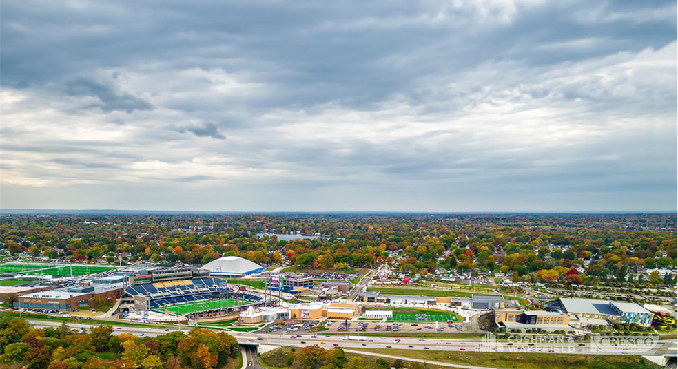 2101 Hall of Fame Way NW, Canton, OH en alquiler - Foto del edificio - Imagen 3 de 20