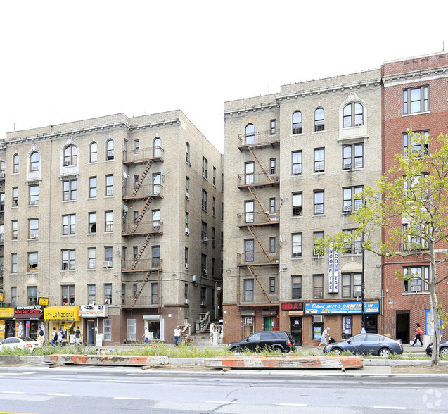 1362 & 1384 Grand Concourse, Bronx, NY cartera de 2 inmuebles en venta en LoopNet.es - Foto principal - Imagen 2 de 2