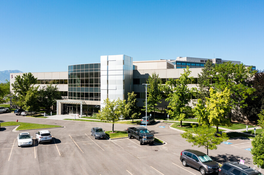 1712 S East Bay Blvd, Provo, UT en alquiler - Foto del edificio - Imagen 1 de 35