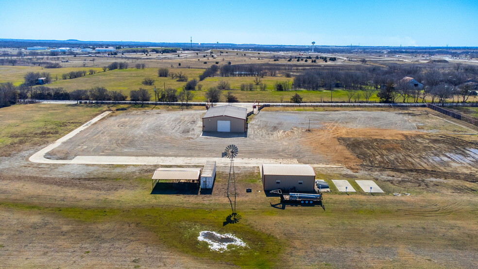 7240 Jackson Rd, Krum, TX en venta - Foto del edificio - Imagen 3 de 7