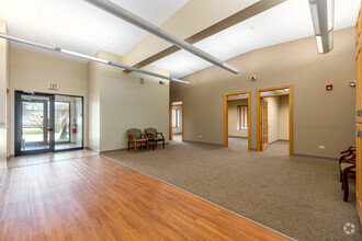 16720 New Lenox Rd, Joliet, IL en alquiler Lobby- Imagen 2 de 12